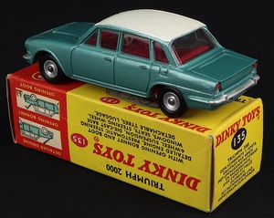 Dinky toys 135 triumph 2000 kk770 back