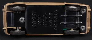 Corgi toys 200 ford consul saloon kk779 base