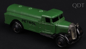 Dinky toys 25d petrol tank wagon kk807 front
