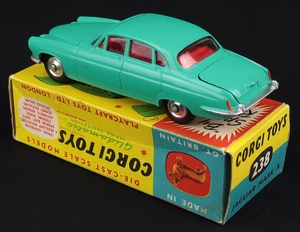 Corgi toys 238 jaguar mark x kk977 back