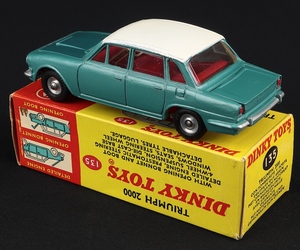 Dinky toys 135 triumph 2000 ll105 back