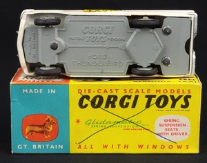 Corgi toys 230 bermuda taxi ll171 base