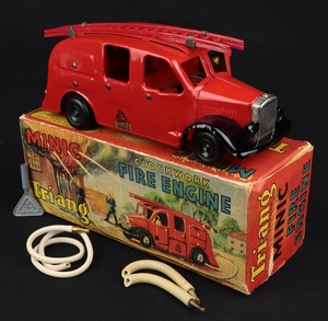 Tri ang minic models 62m fire engine ll180 front