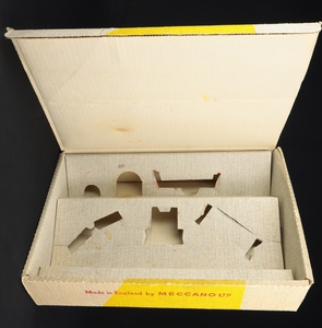 Dinky toys gift set no 398 farm equipment ll191 box