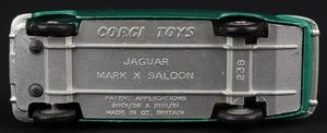 Corgi toys 238 jaguar mark x ll215 base