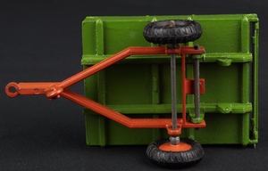 Britains farm 130f farm trailer ll245 base