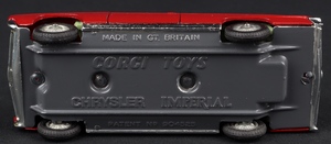 Corgi toys 246 chrysler imperial ll249 base