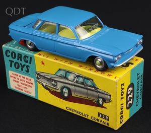 Corgi toys 229 chevrolet corvair ll295 front