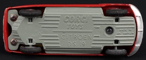 Corgi toys 210s citroen ds19 ll362 base