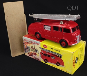 Dinky supertoys 955 commer fire engine ll379 front