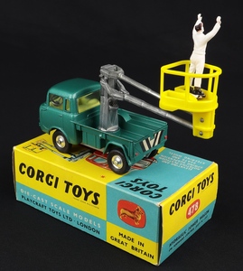 Corgi 478 hydraulic tower wagon on forward control jeep fc 150 ll384 back