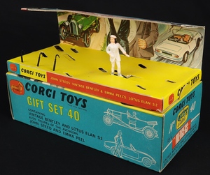 Corgi toys gift set 40 the avengers ll407 plinth