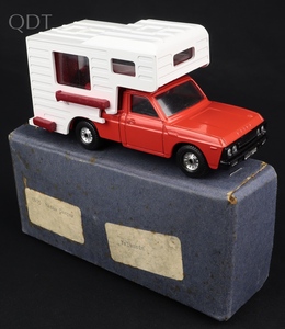 Corgi toys 415 mazda camper cc457 front