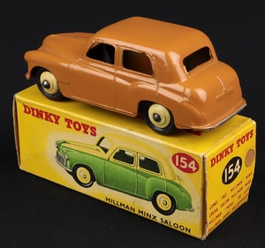 Dinky toys 154 hillman minx saloon ll427 back