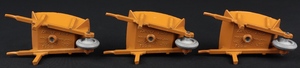 Dinky toys 105b 382 wheelbarrow ll461 base