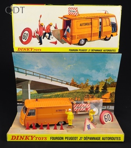 French dinky 570a peugeot j7 van autoroutes ll480 front