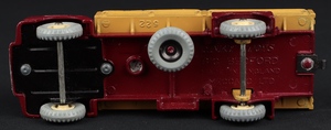 Dinky toys 408 big bedford lorry ll493 base