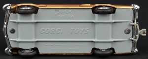 Corgi toys 245 buick riviera ll570 base