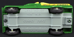 Corgi toys 472 public address vehicle ll596 base