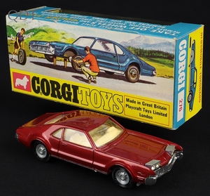 Corgi toys 276 oldsmobile toronado ll735 front
