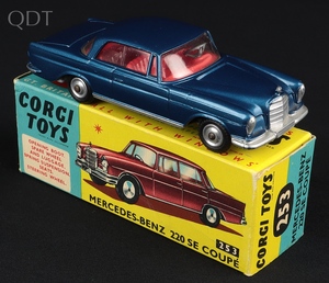 Corgi toys 253 mercedes benz 220 se coupe ll818 front