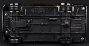 Corgi toys 432 vantastic u.s. custom van ll940 base