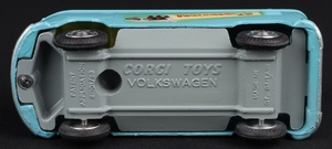 Corgi toys 441 vw toblerone van mm38 base