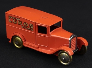 Dinky toys 28e ensign cameras lukos delivery van mm44 front 1